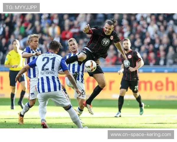 昂热2-0战胜欧塞尔,收获保级关键三分